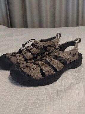 Keen Newport H2 Mens 10.5 Water Sport Hiking Sandals Trails Tan Black Adjustable